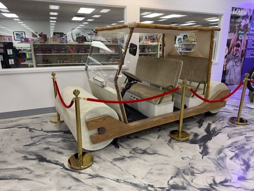 Stone Age - Flintmobile — museum photo