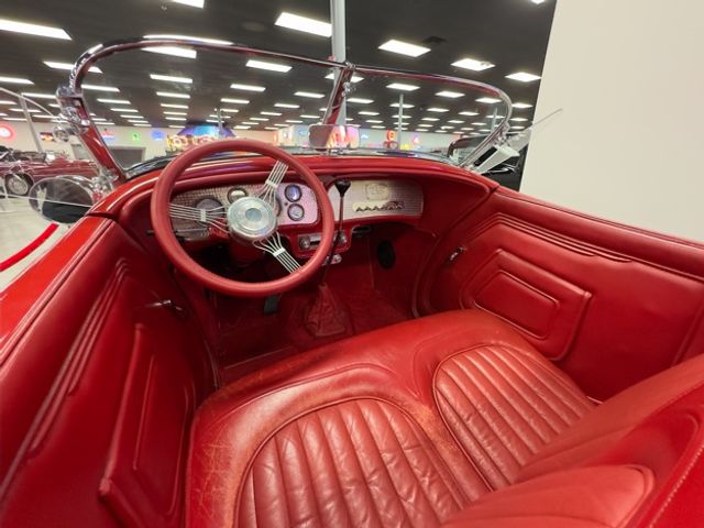 1980 Auburn 866 Boattail Speedster (Replica) — museum photo