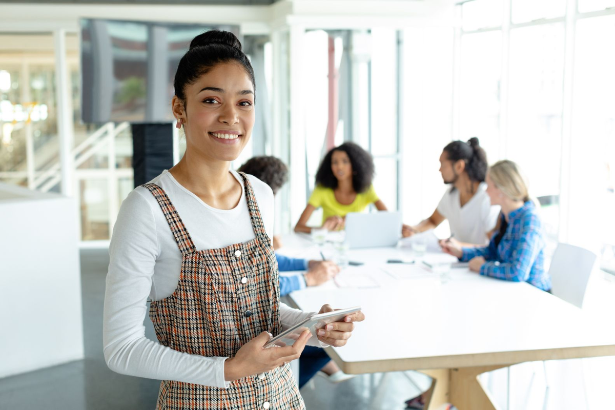 Recruit More Efficiently With Handshake Premium Handshake Recruit More Efficiently With Handshake Premium Handshake