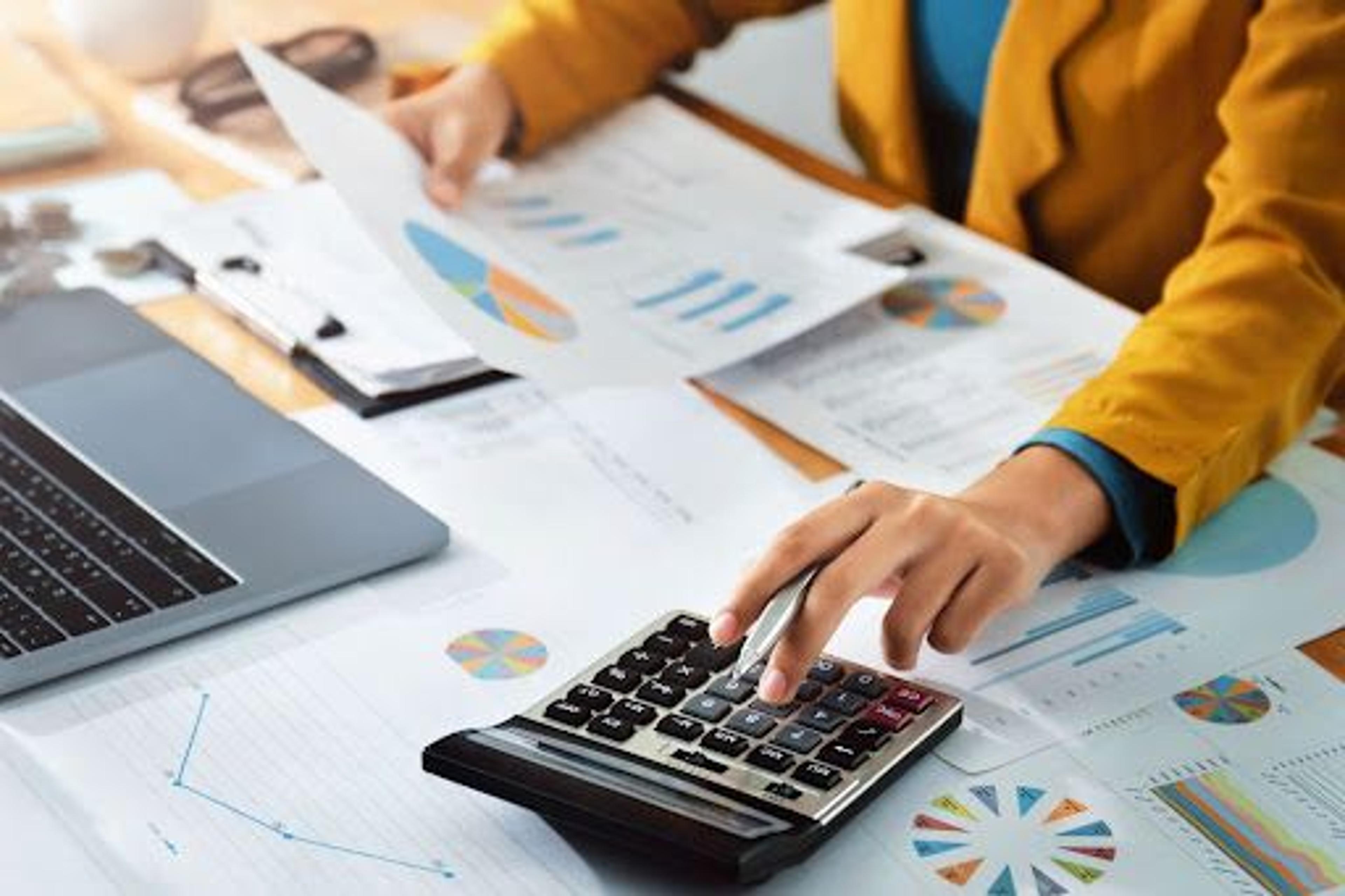 Top 10 jobs for accounting majors and who’s hiring | Handshake