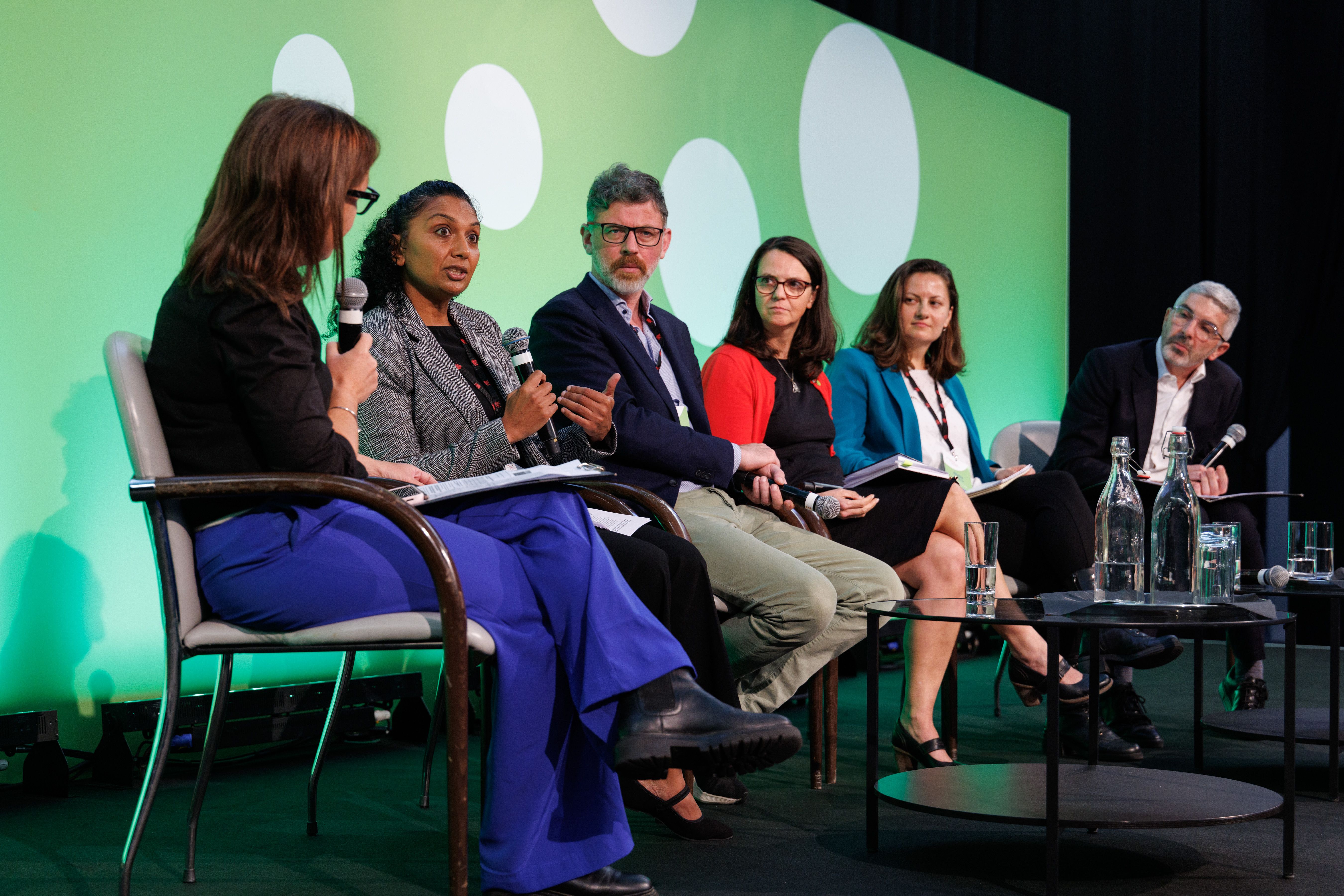 Panel session on developing a circular society.