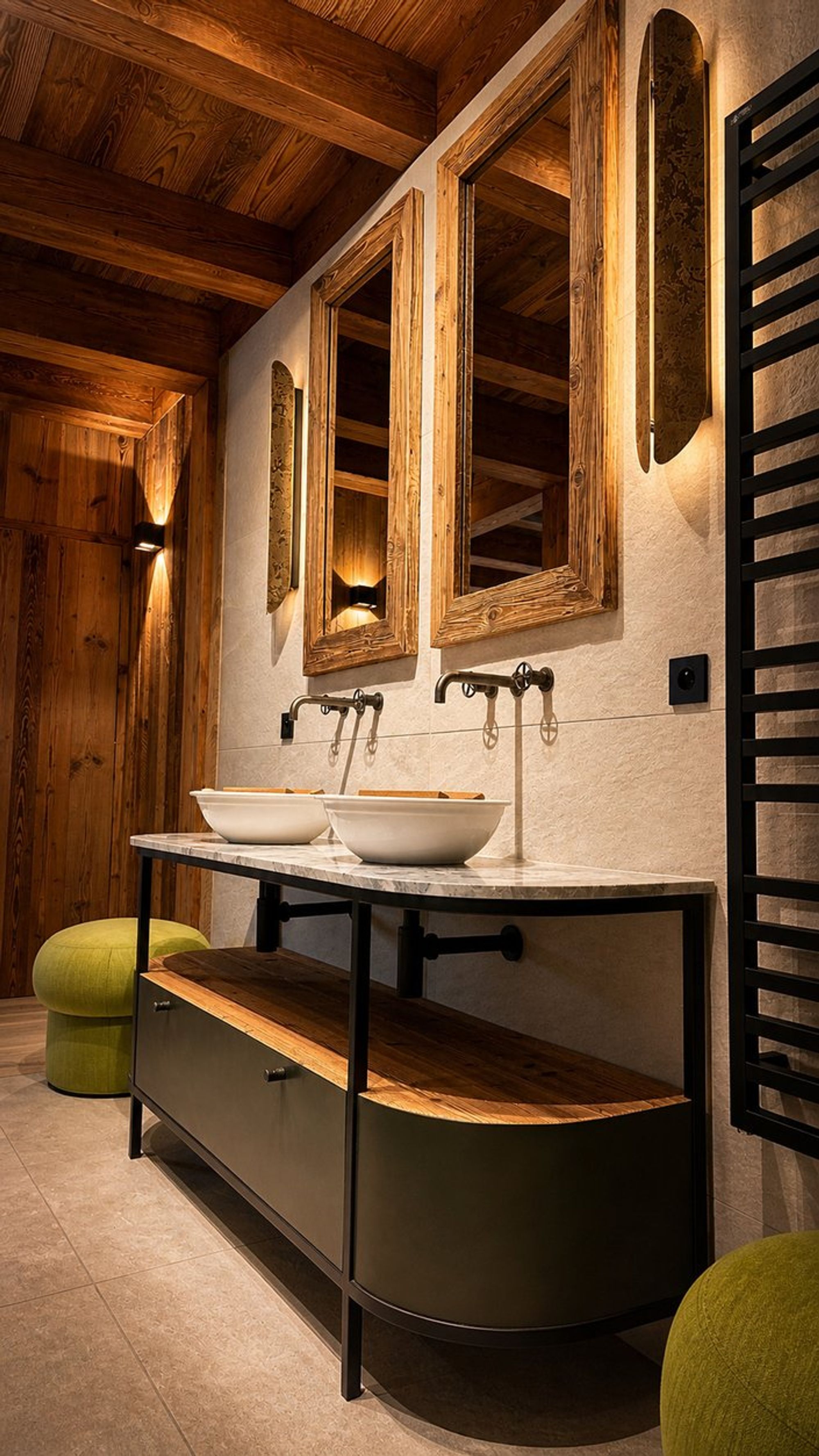 Chalet l’Yret, Serre-Chevalier : salle de bain – vue 4