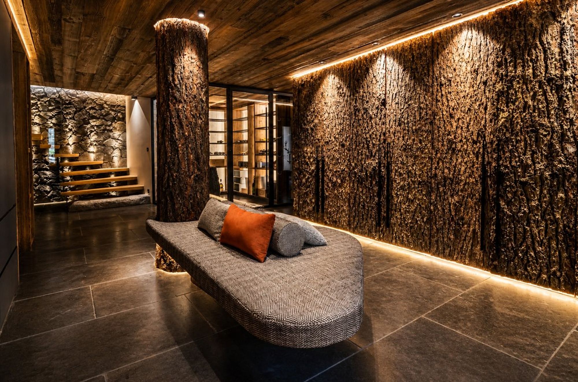 Chalet l’Yret, Serre-Chevalier : salon – vue 3