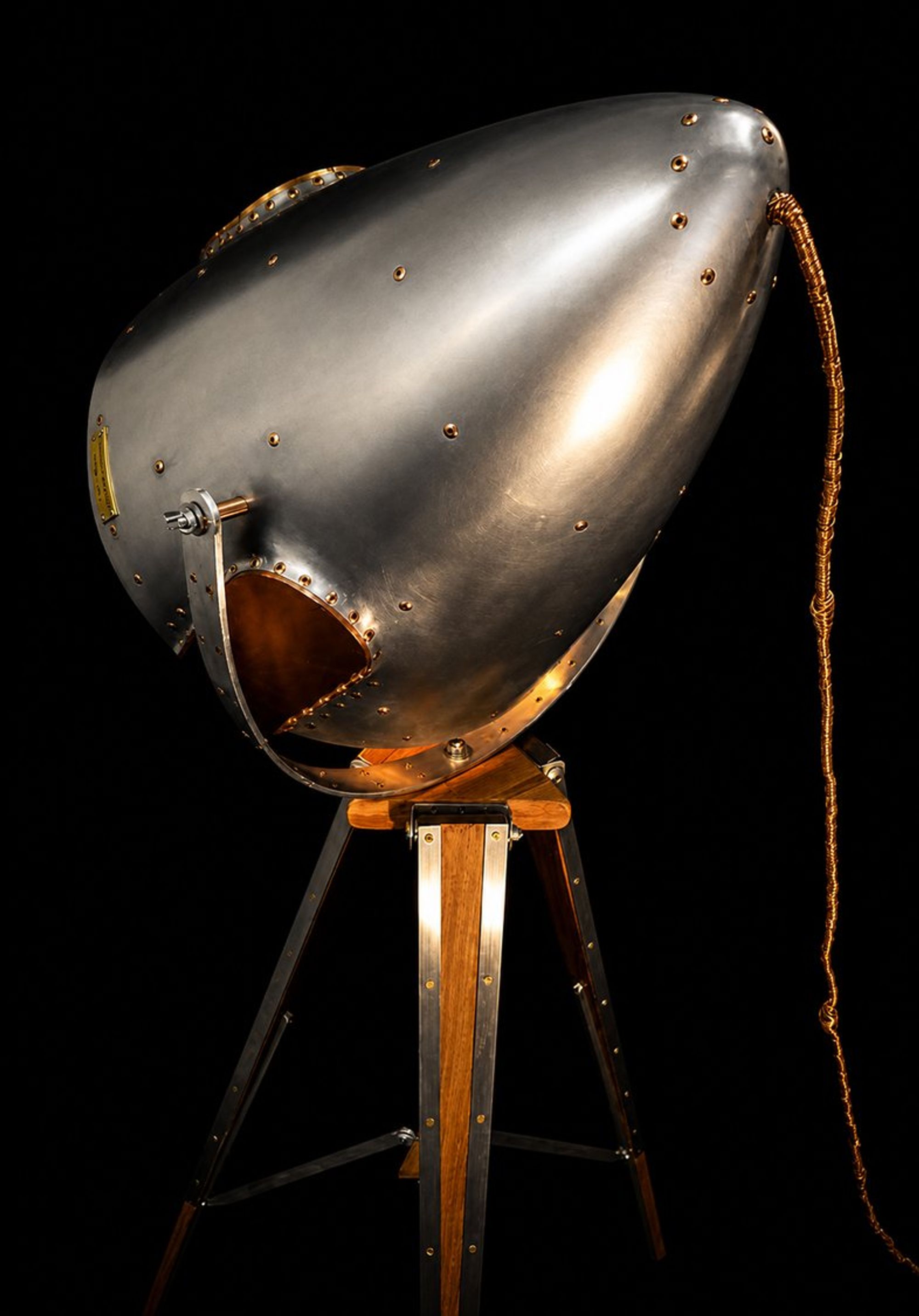 Luminaire, pièce unique en laiton et métal
