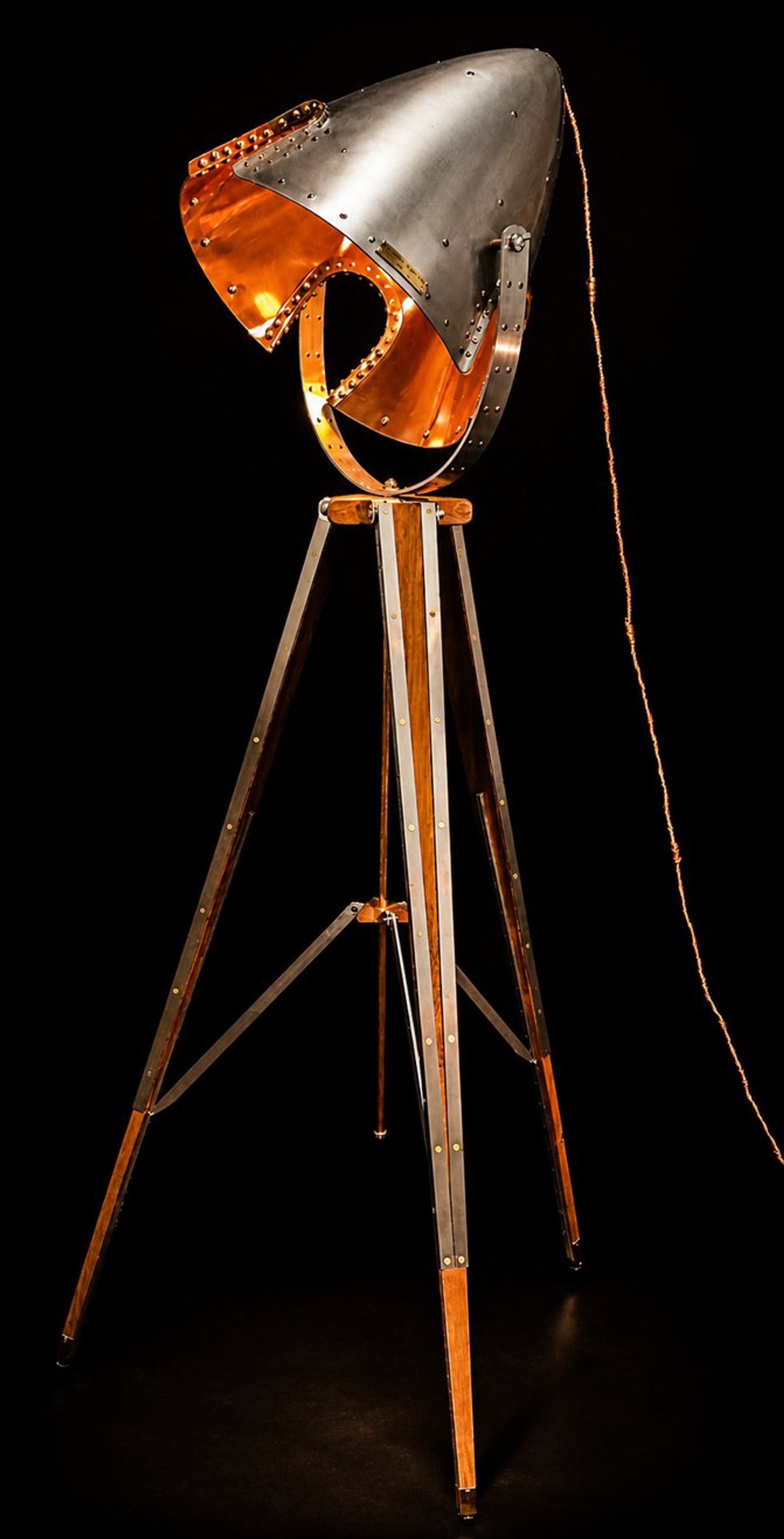 Luminaire, pièce unique en laiton et métal – vue 7