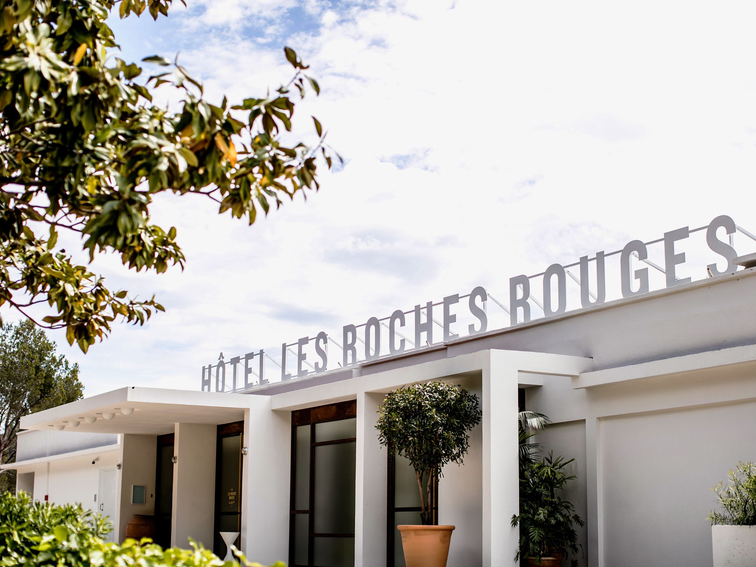 Les Roches Rouges - Festen Architecture