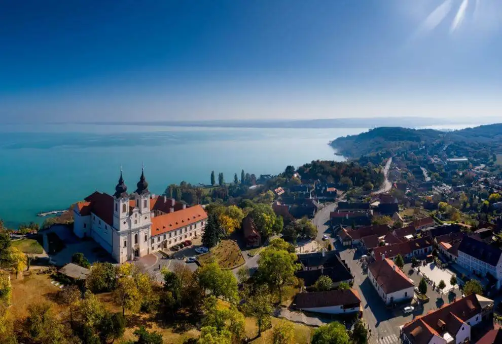 Balaton: Zapomenutý ráj levné dovolené, který má léčivé účinky