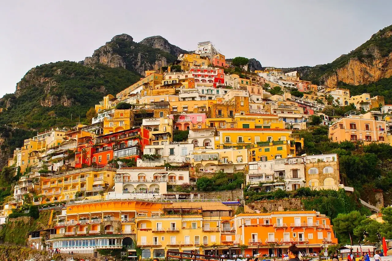 Positano nabízí skutečně nádherná panoramata.