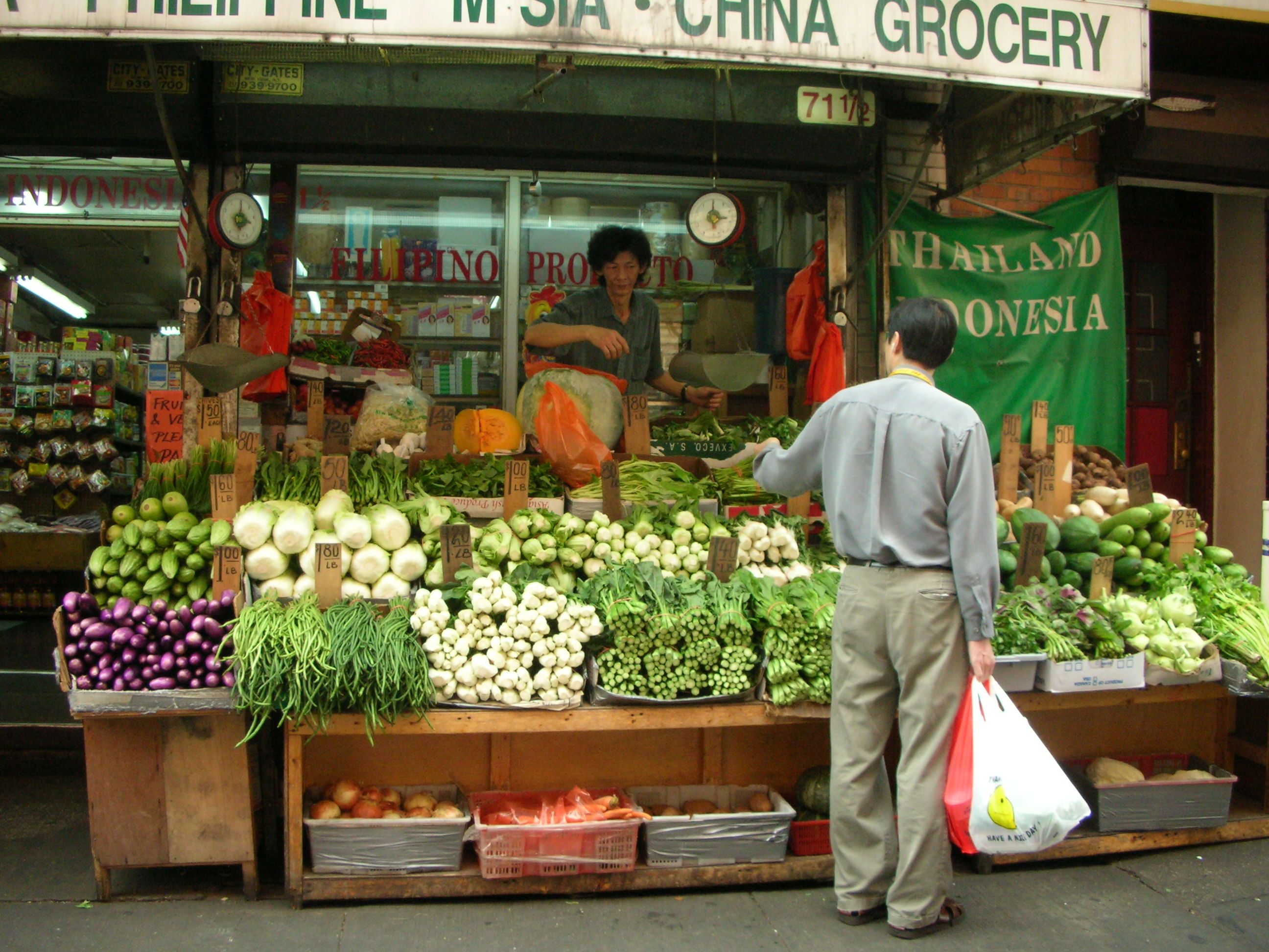 Vegetable stand