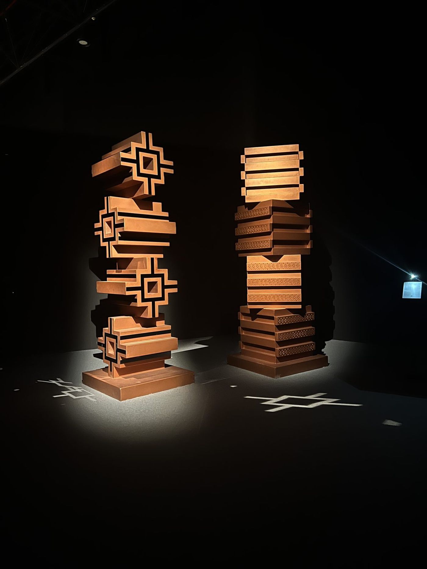 Re Large — Image 2