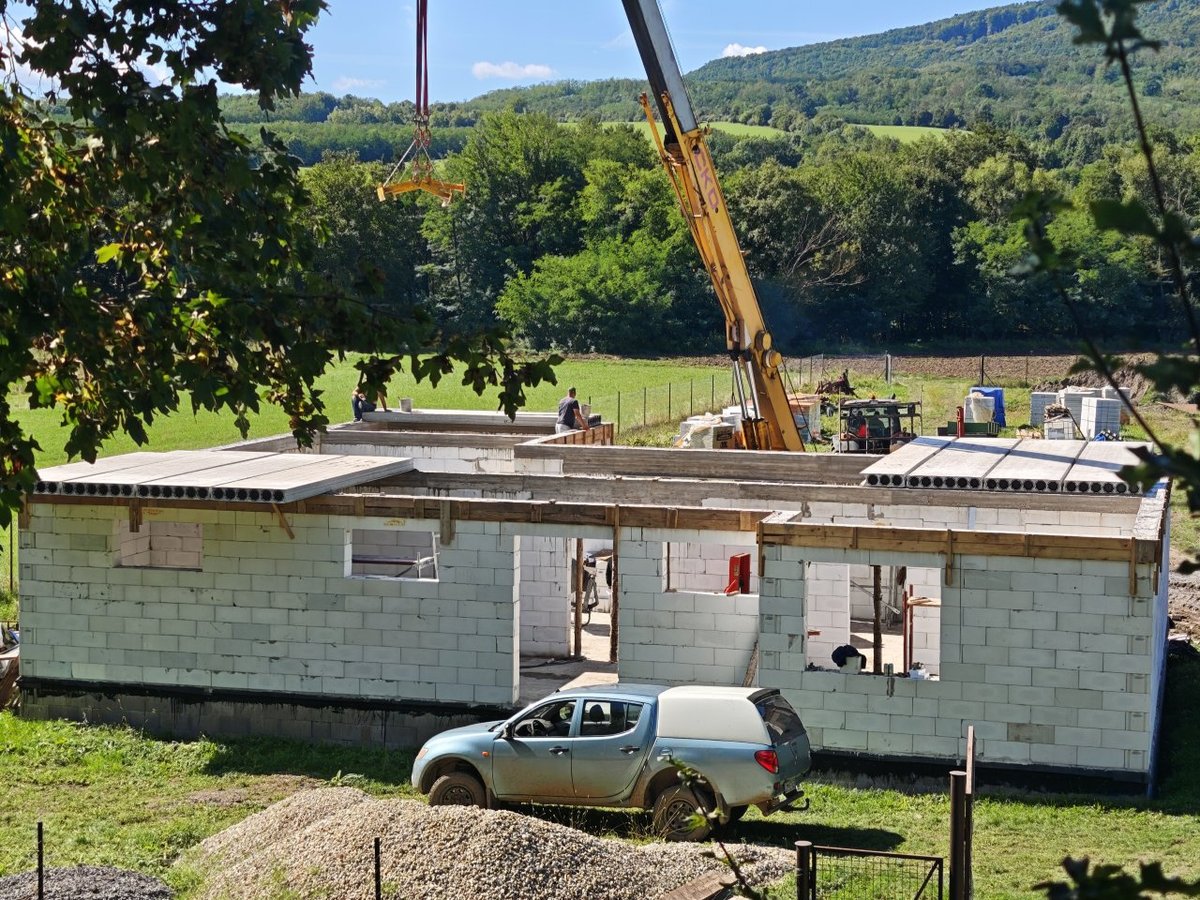 Betónový strop trochu inak: Prečo nahradiť monolit panelmi Spiroll?