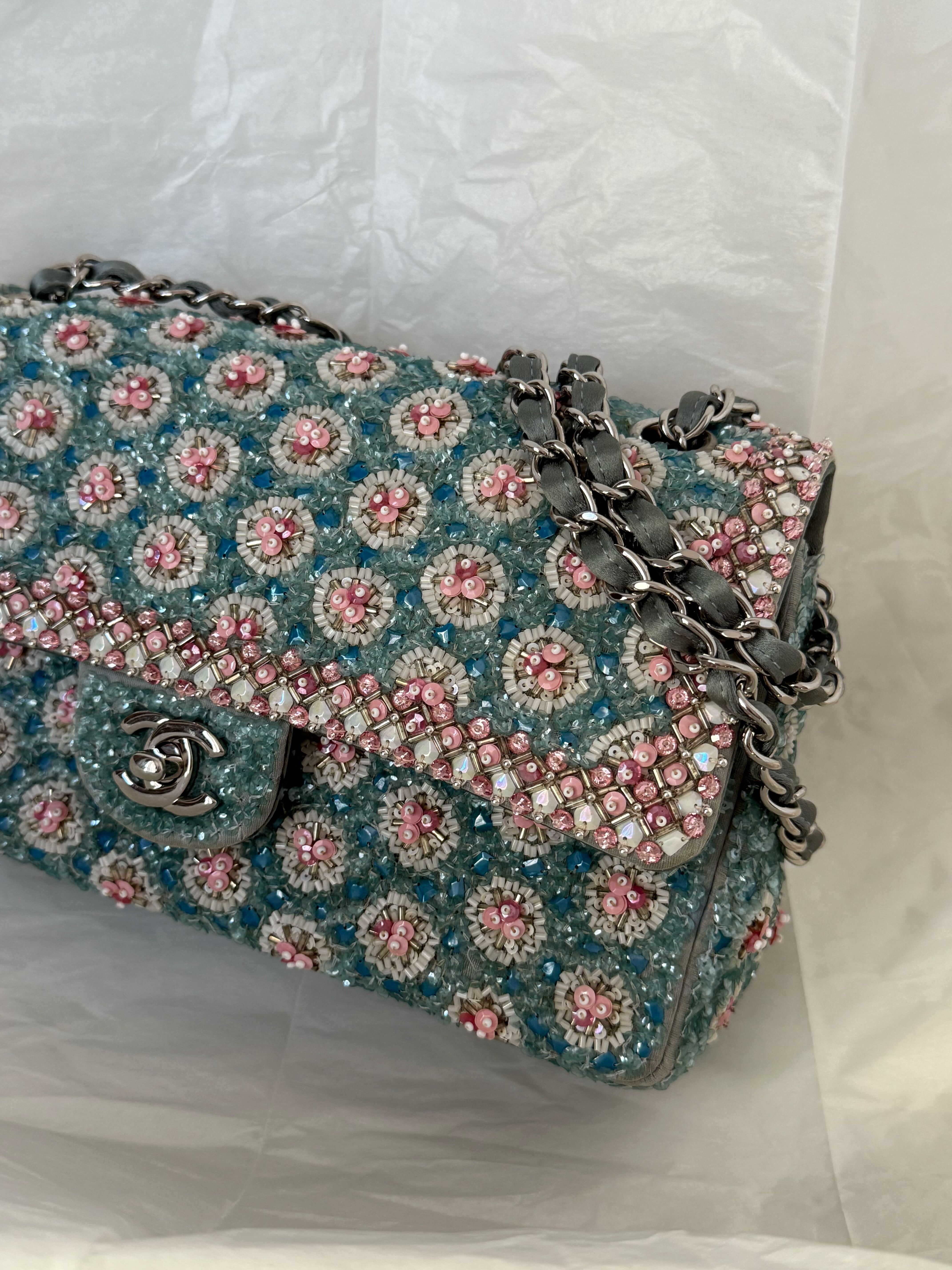 CHANEL ビーズ装飾 チェック柄 バッグ ノベルティ The Embroidered Chanel Flap Bag
