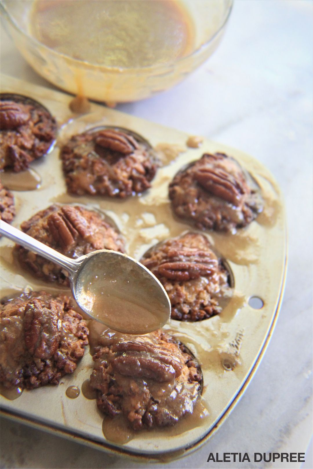 aletia-dupree-carmel-pecan-pie-muffins