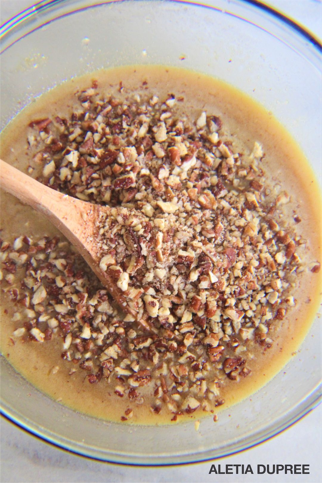 aletia-dupree-caramel-pecan-pie-muffins