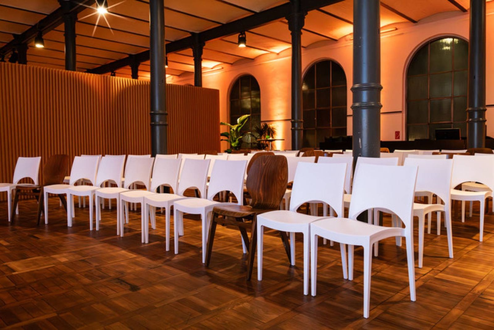 Setup: DerDehmel, Print- und Branding-Setup — Tagung im Magazin in der Heeresbäckerei, Berlin
