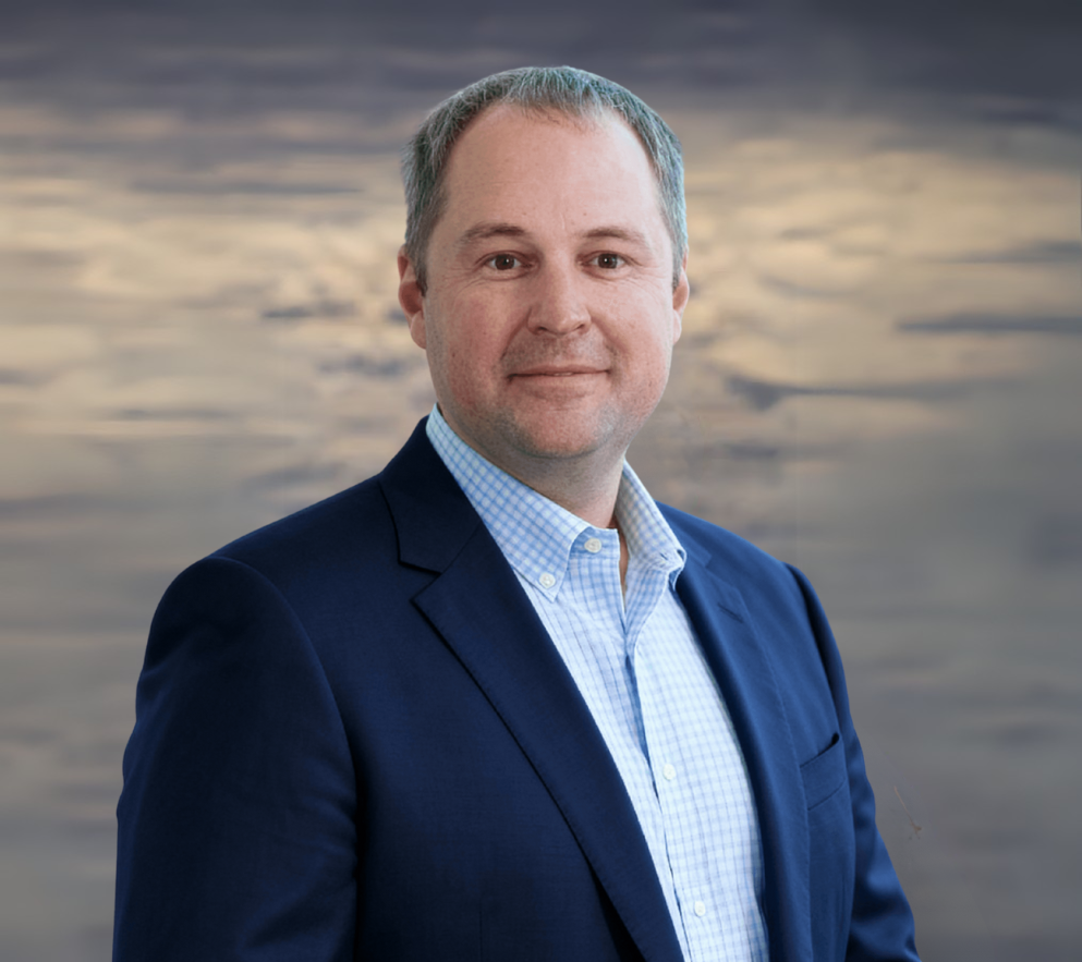 Derek Evans Headshot