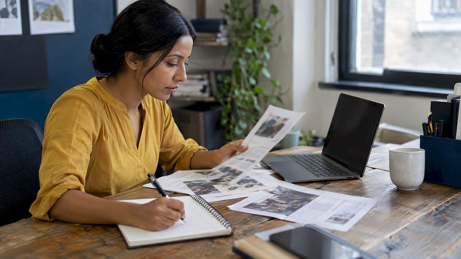 Earned Media Metrics: What to Track and How to Report