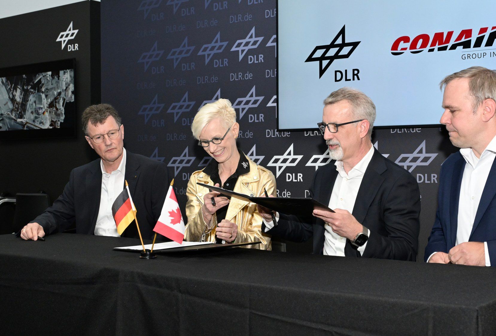 Conair Collaborates with DLR