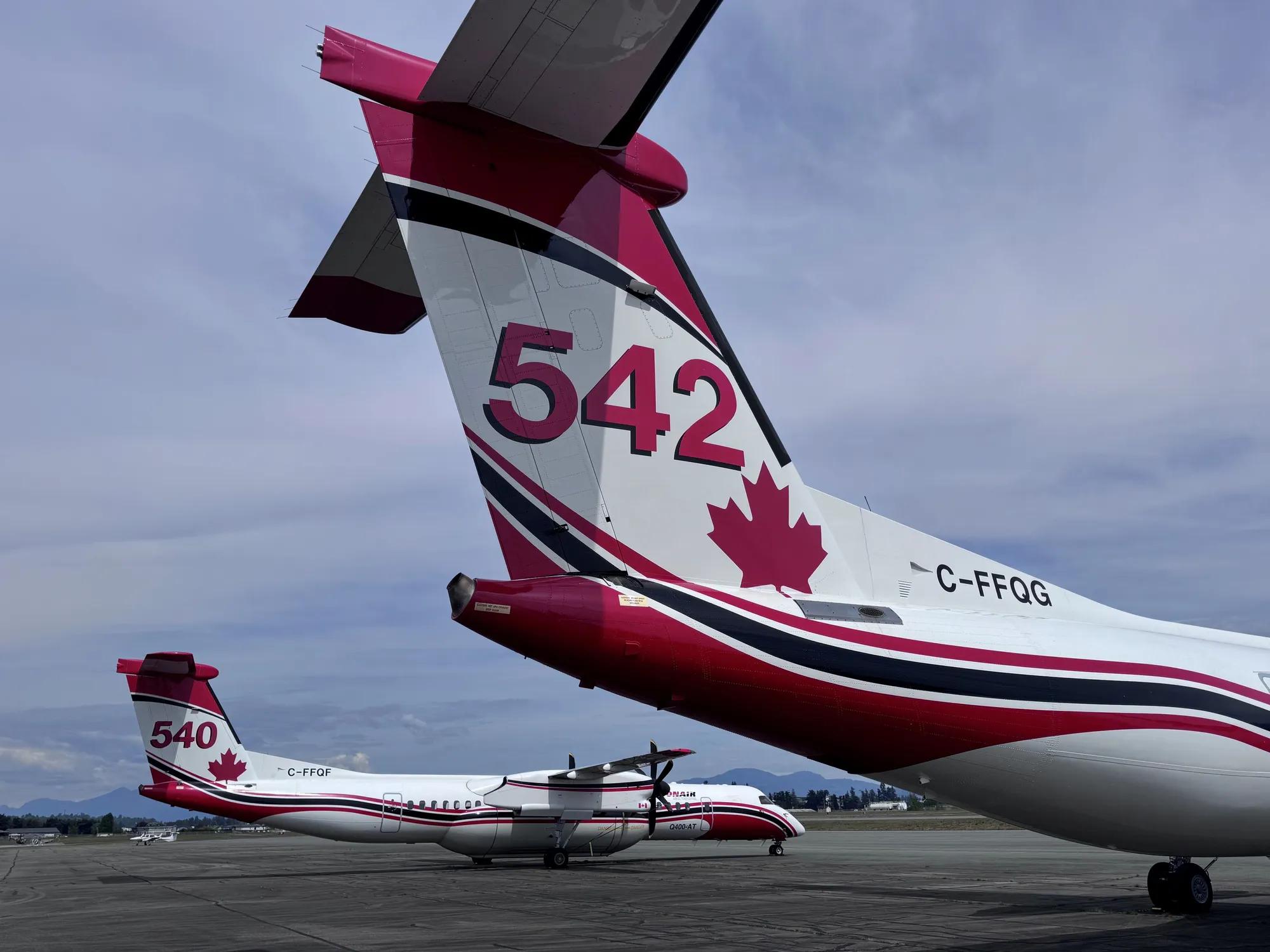 Dash 8-400AT