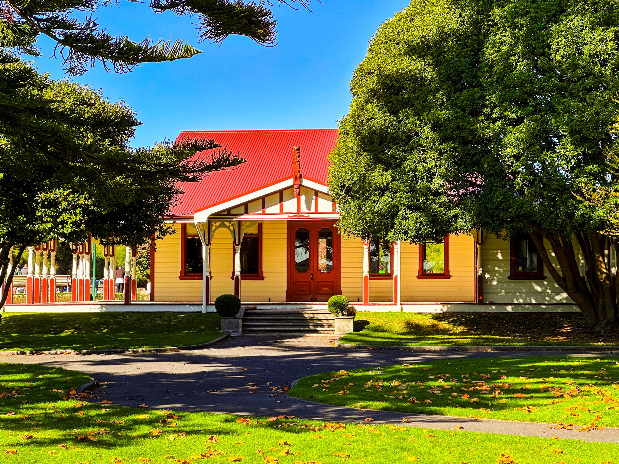 Image 10 of 10