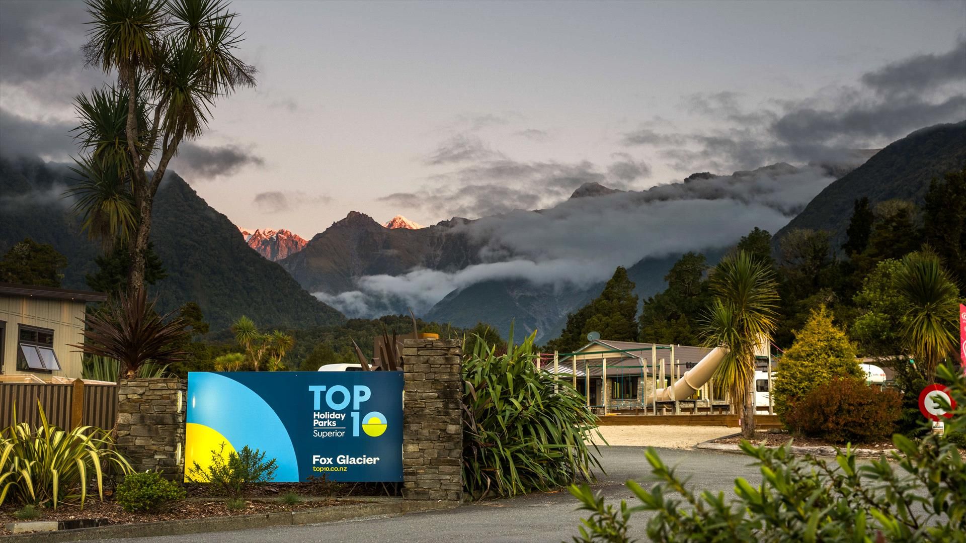 Fox Glacier TOP 10 Holiday Park