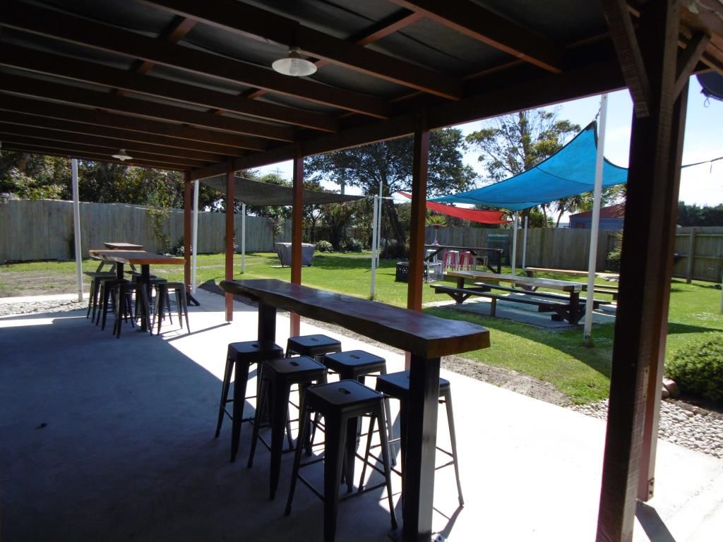 Glenavys Waitaki River Motor Camp
