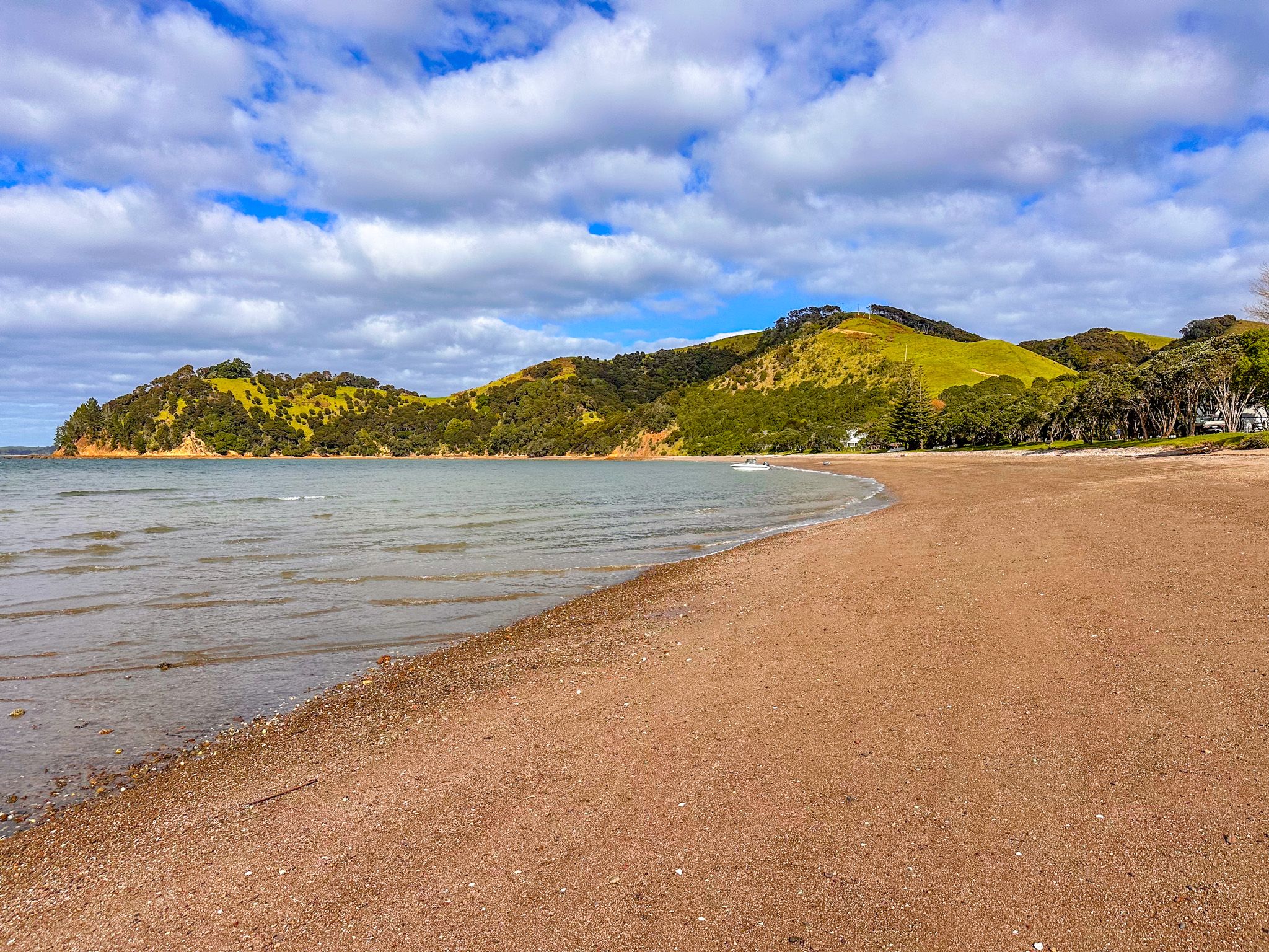 Man o'War Bay