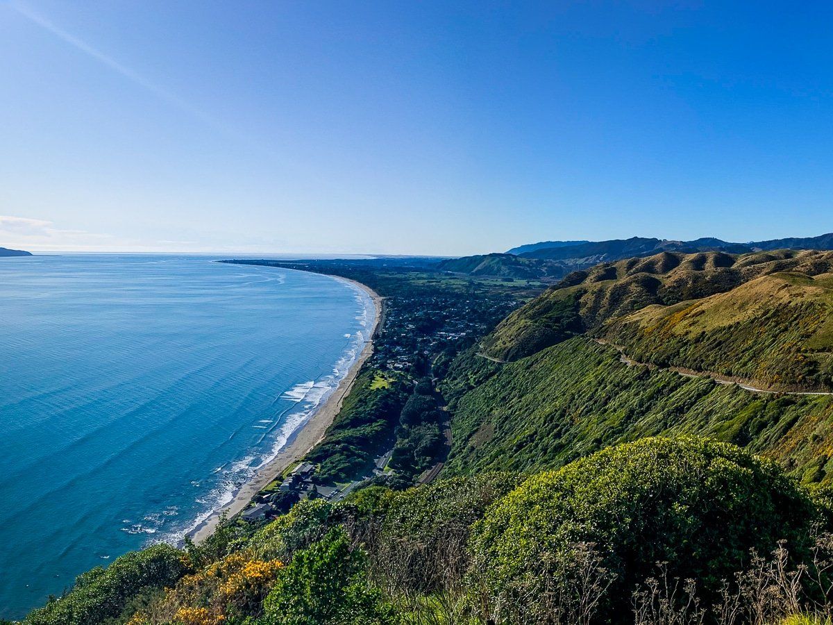 Paekākāriki Hill