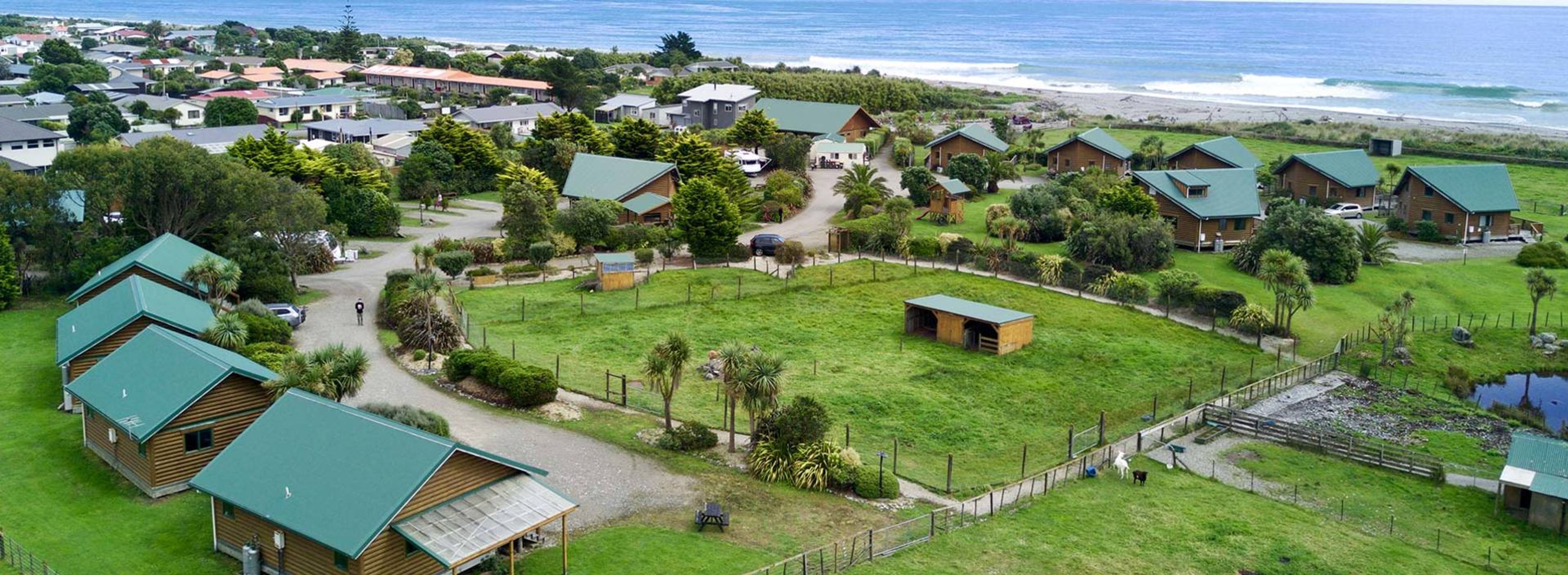 Shining Star Beachfront Accommodation - Powered & Unpowered Sites
