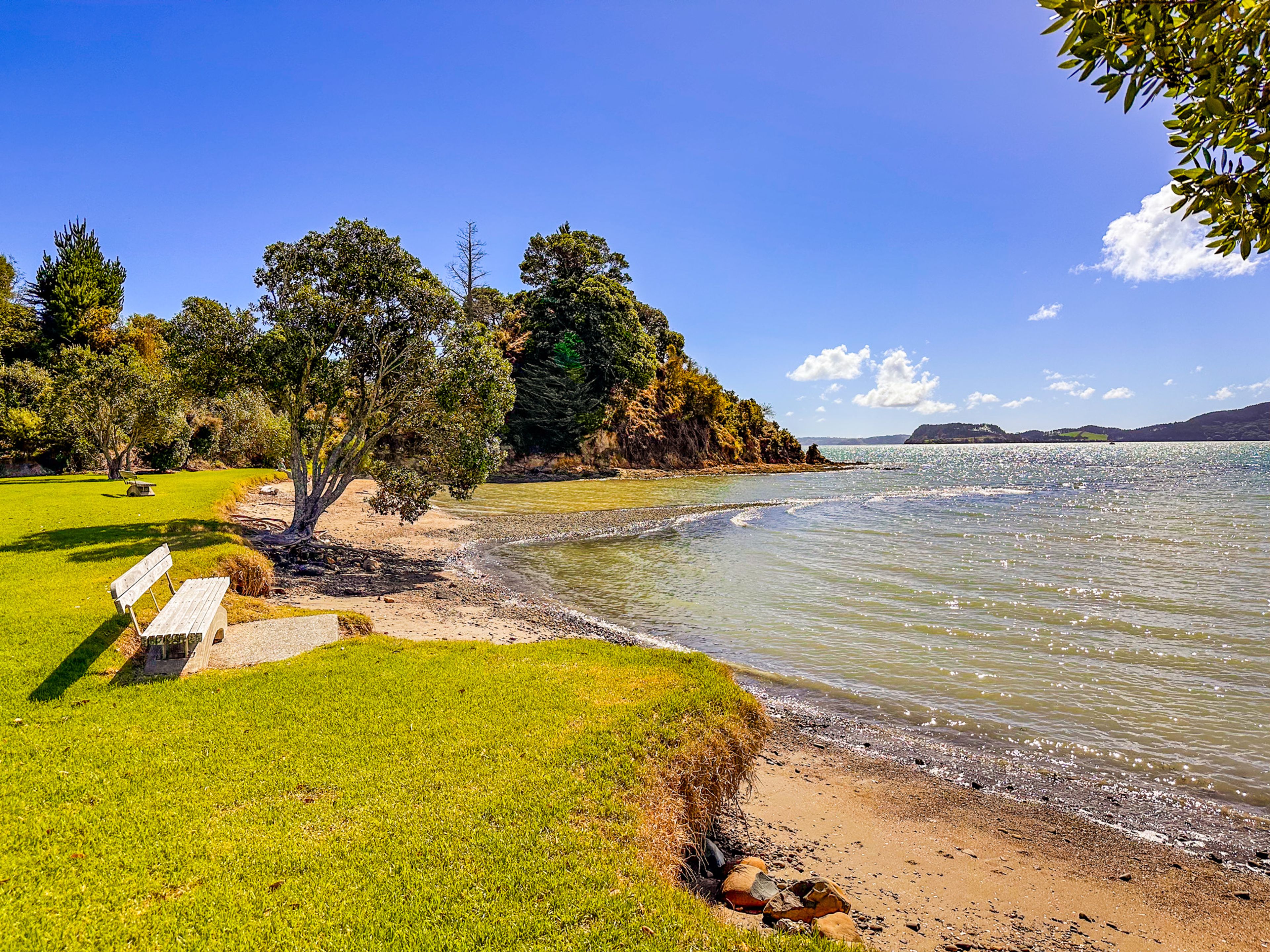Kawakawa Bay