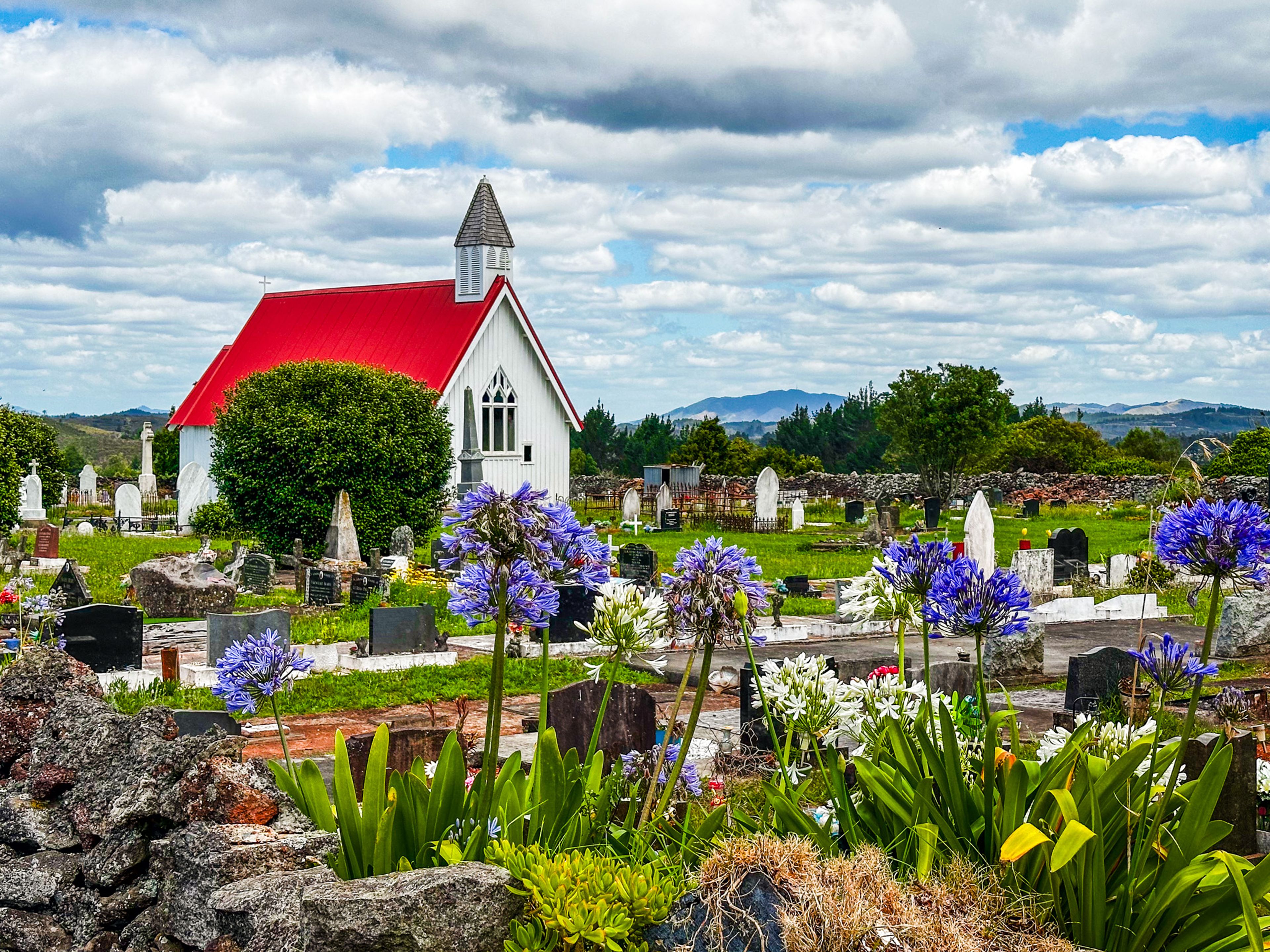 the pretty church and graveyard on the historic Ohawawai battlefielld