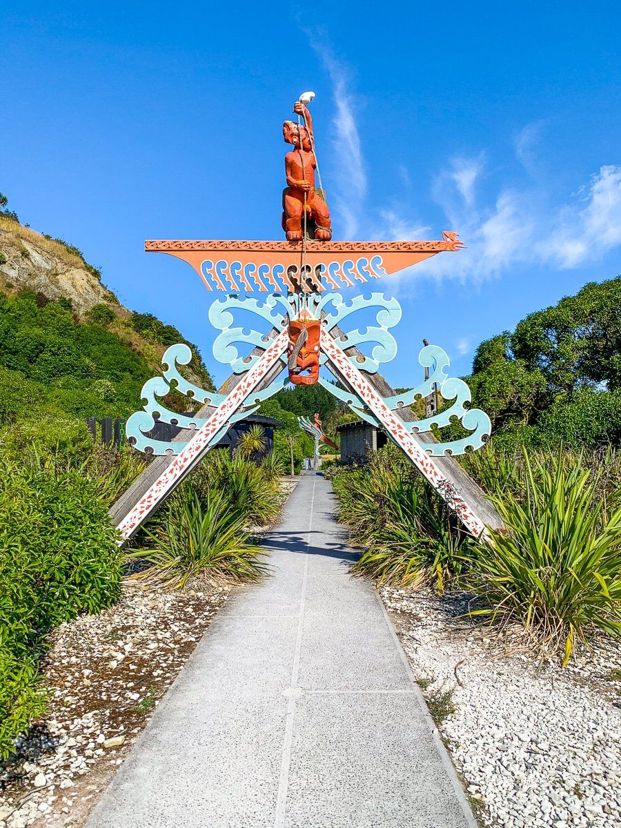 Image 3 of 7
