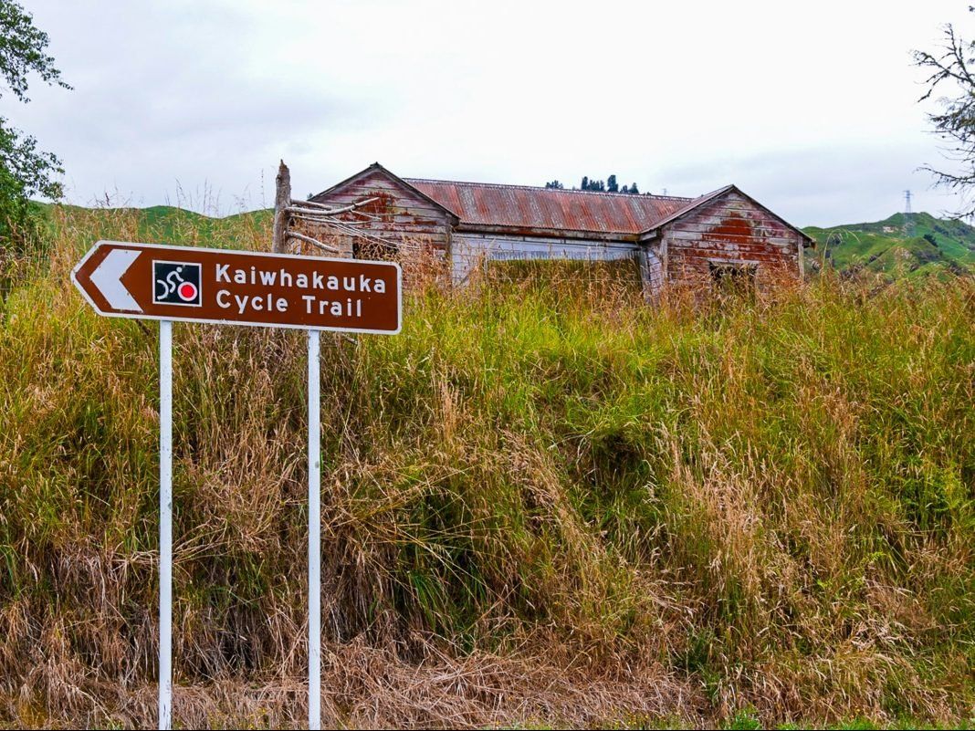 Mountains to Sea – National Park to Whakahoro