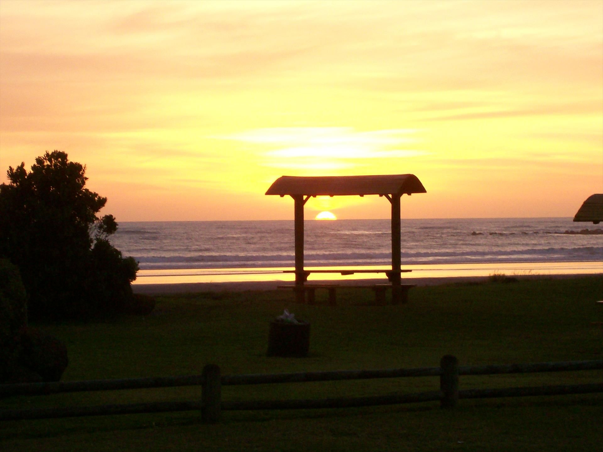 Opunake Beach Kiwi Holiday Park