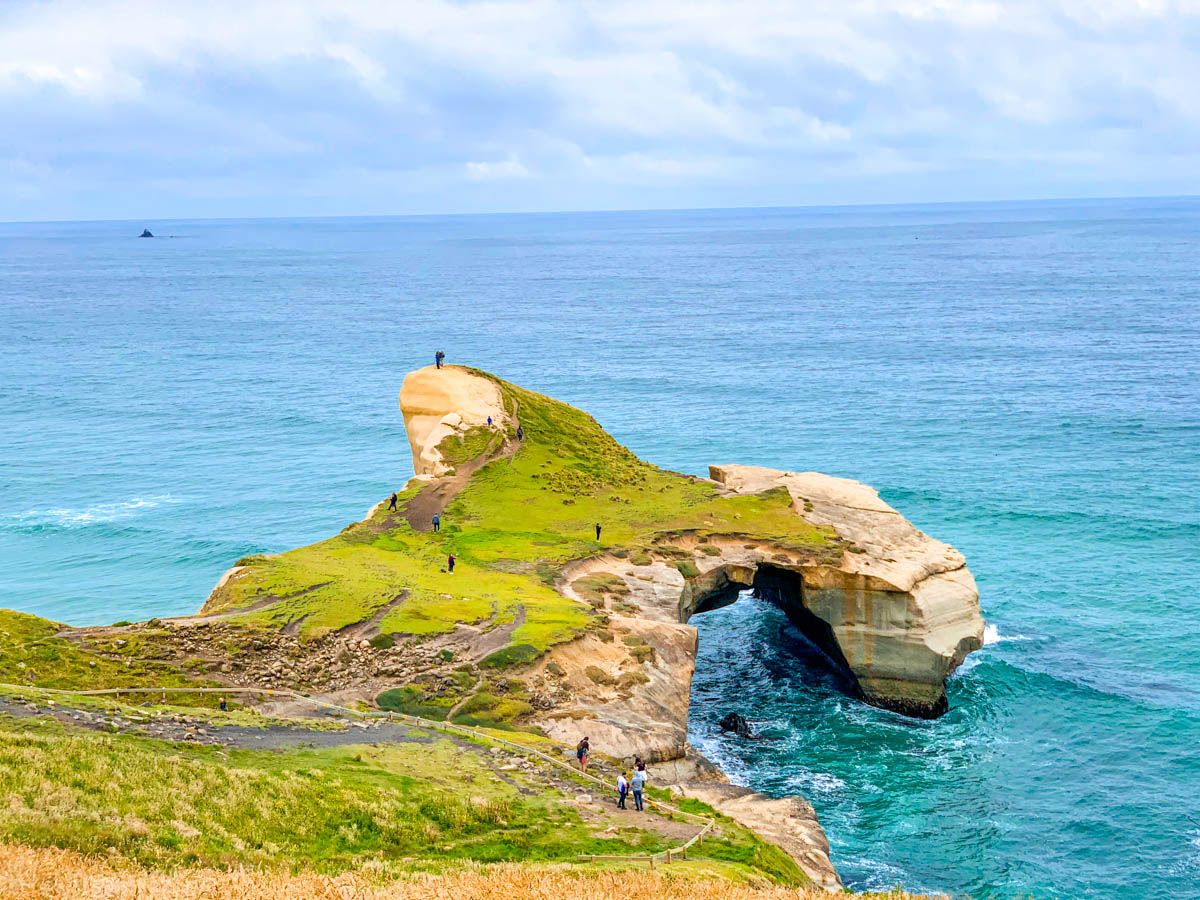 Tunnel Beach