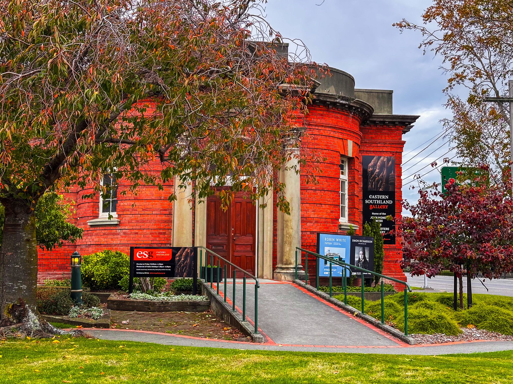 Eastern Southland Gallery