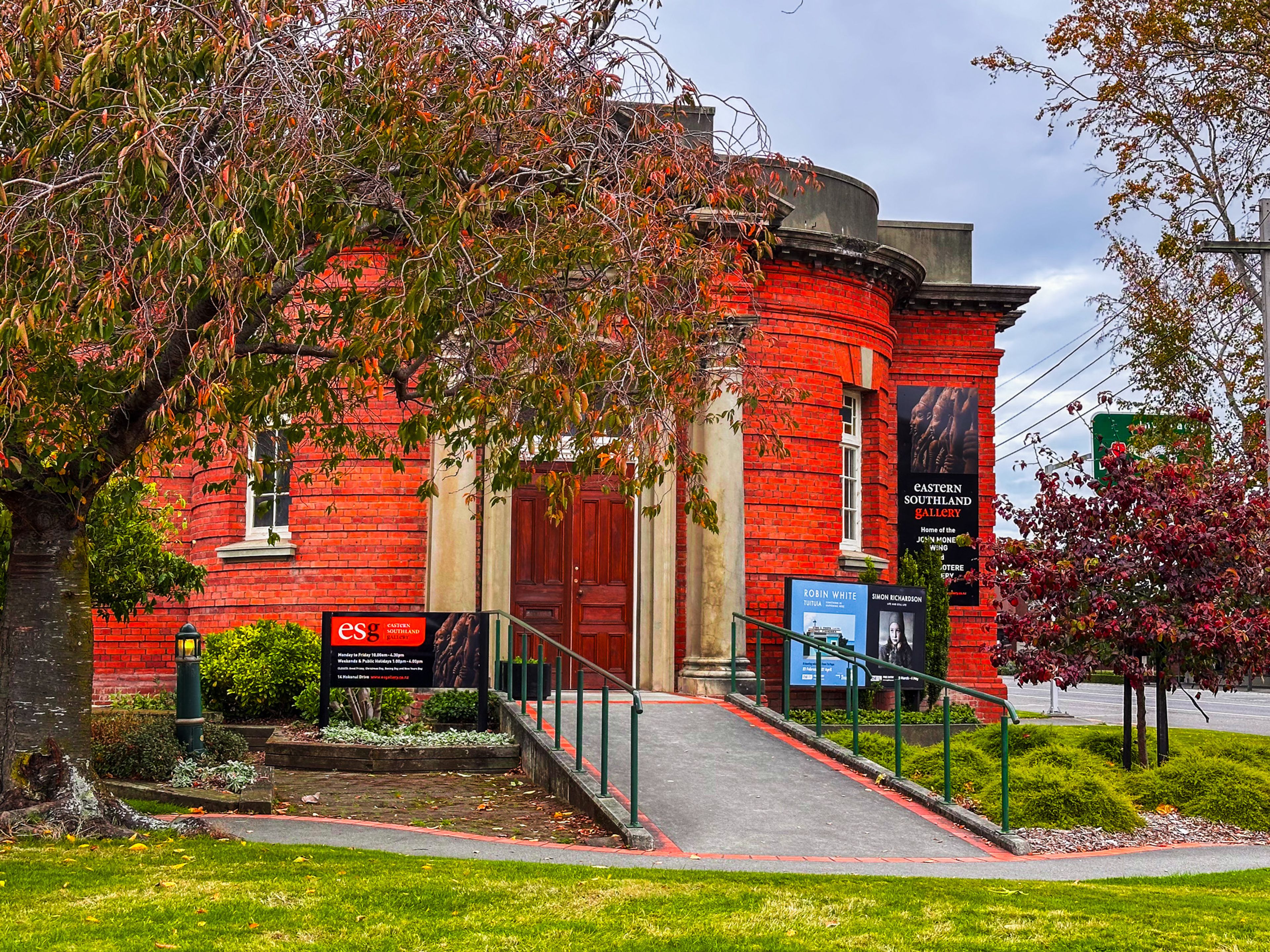 Eastern Southland Gallery