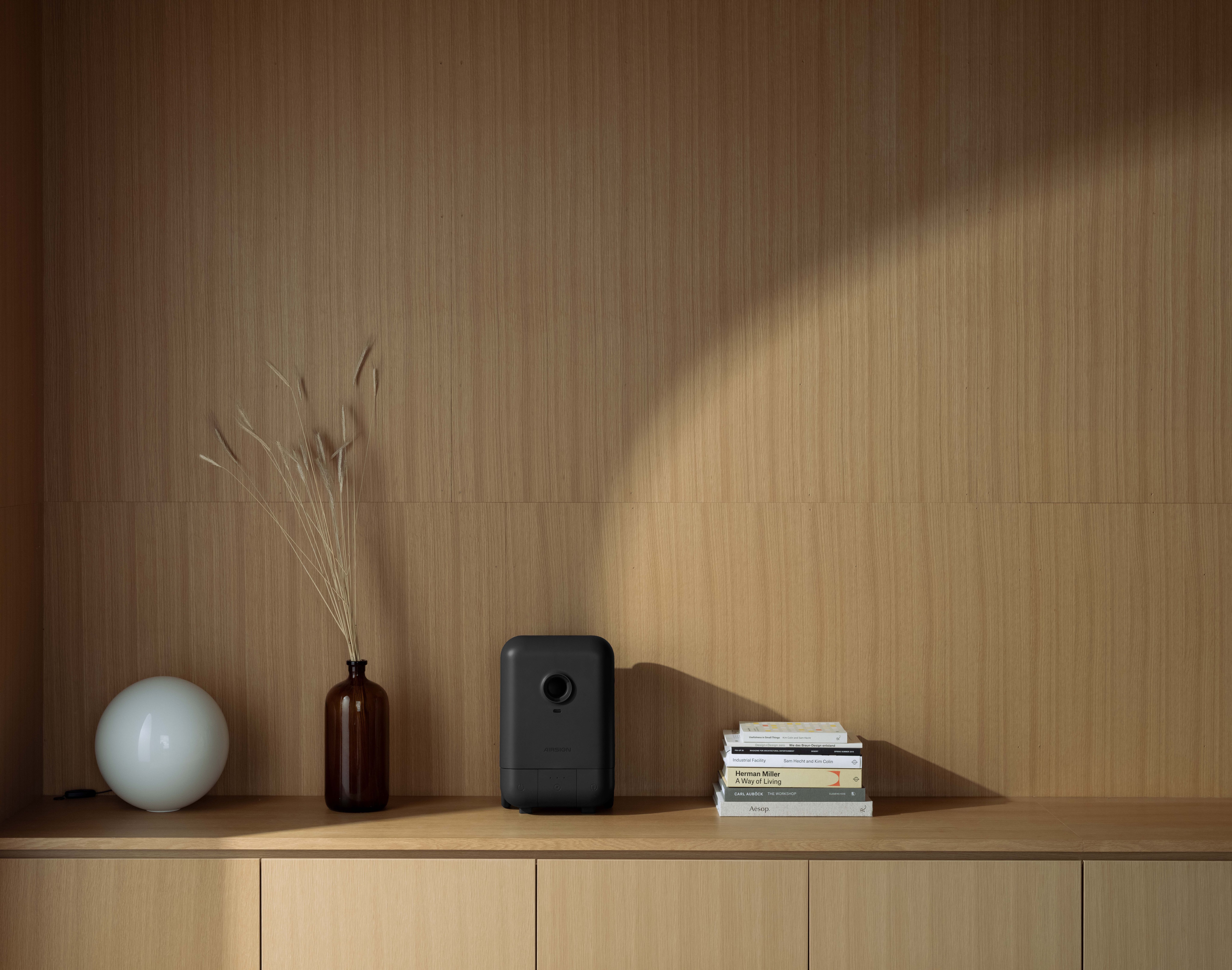 Airsign – Tyler McRobert