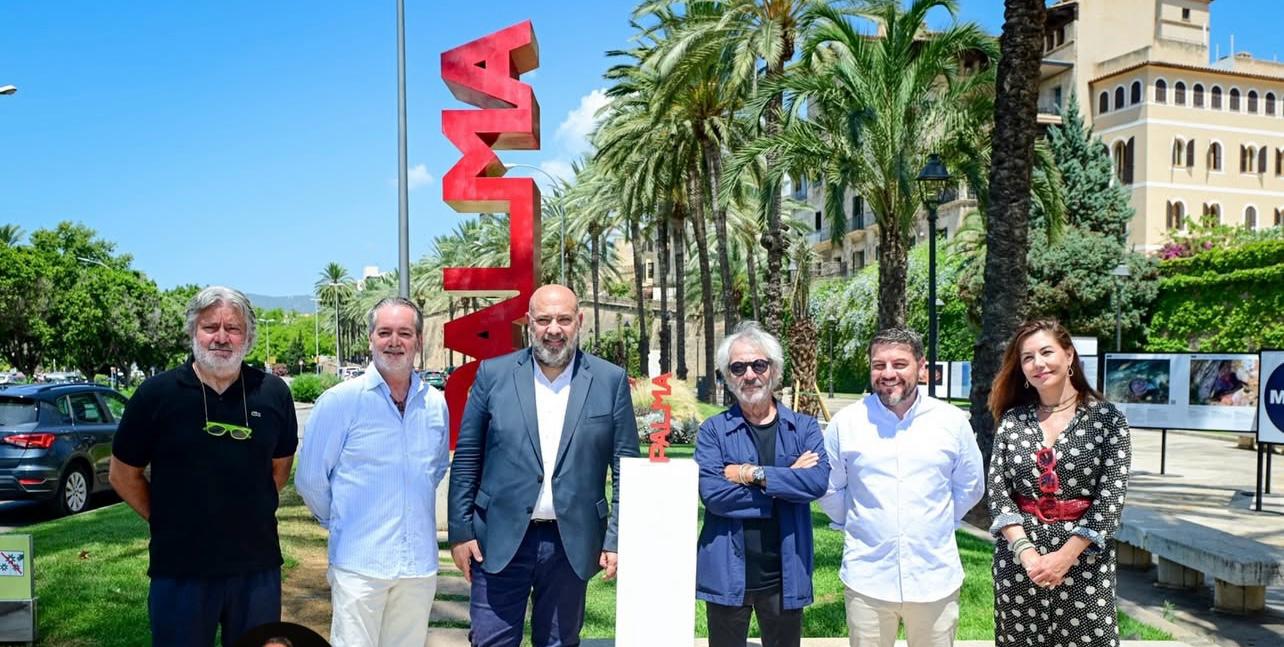 Pep Llambías, creador de la icónica escultura “Palma”, será el pregonero de las fiestas de la ciudad / Pep Llambías, creador de l’icònica escultura “Palma”, serà el pregoner de les festes de la ciutat