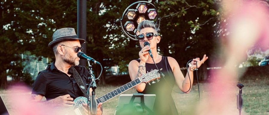 Duo Love & Live en concert live lors d’un cocktail de mariage – chant et guitare
