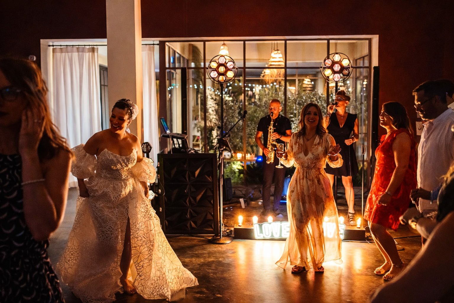 Playlist mariage 2026 : 120 chansons parfaites pour chaque moment de la journée