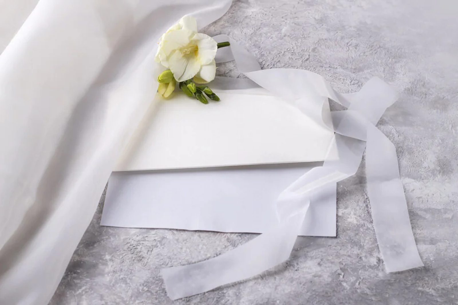 faire-part de mariage unique et élégant