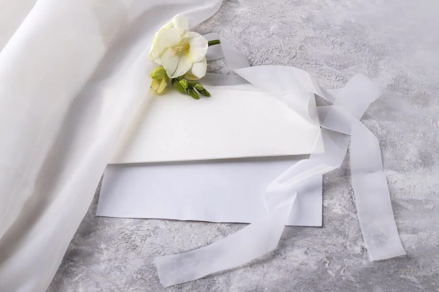 faire-part de mariage unique et élégant