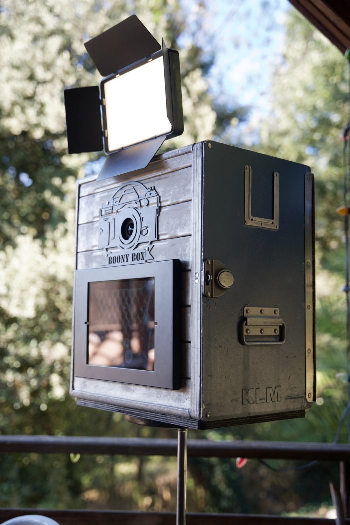 Boîtier Boonie Box, borne vidéo interactive Love & Live