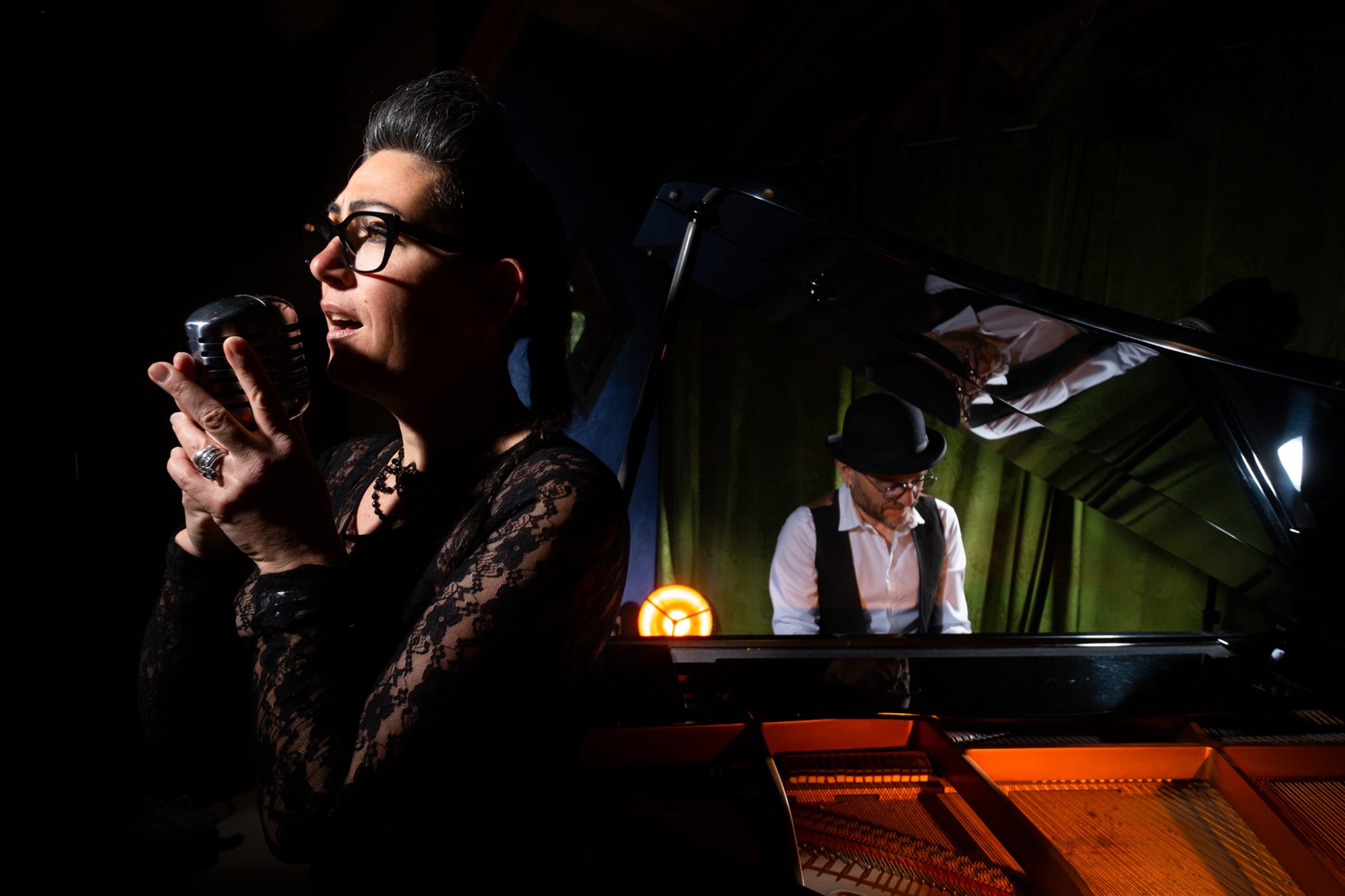 Sève et Alex du duo Love & Live en live – groupe de musique pour soirée privée élégante