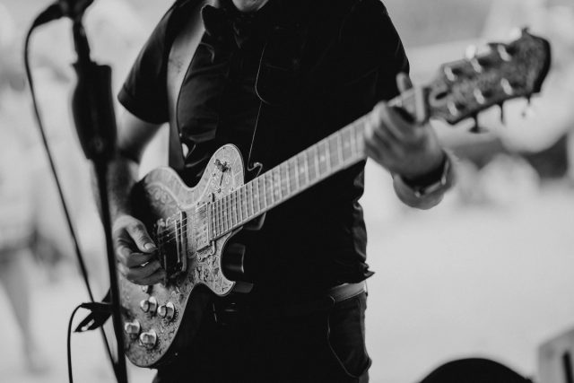 groupe de musique mariage avec guitariste
