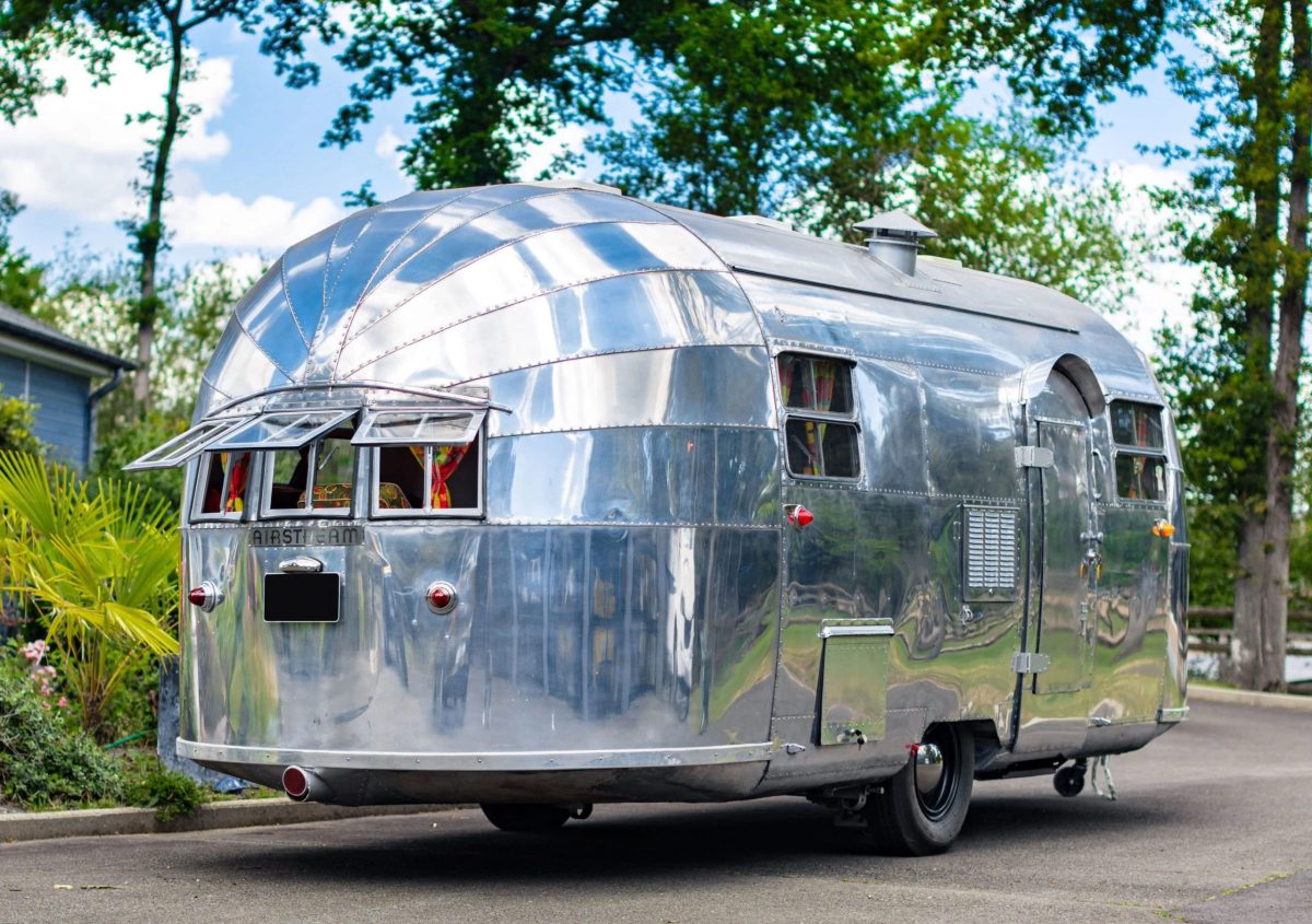 caravane airstream globetrotter 