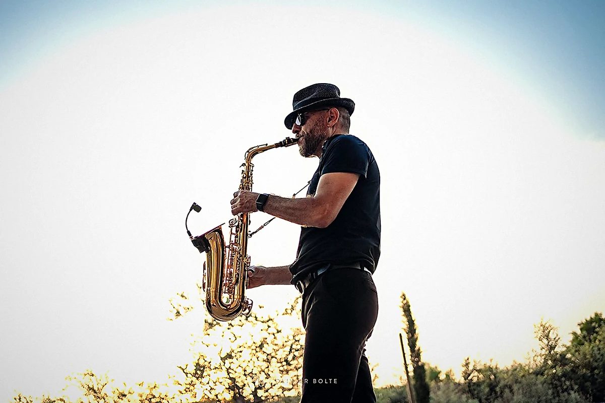 saxophoniste de mariage drôle ardèche