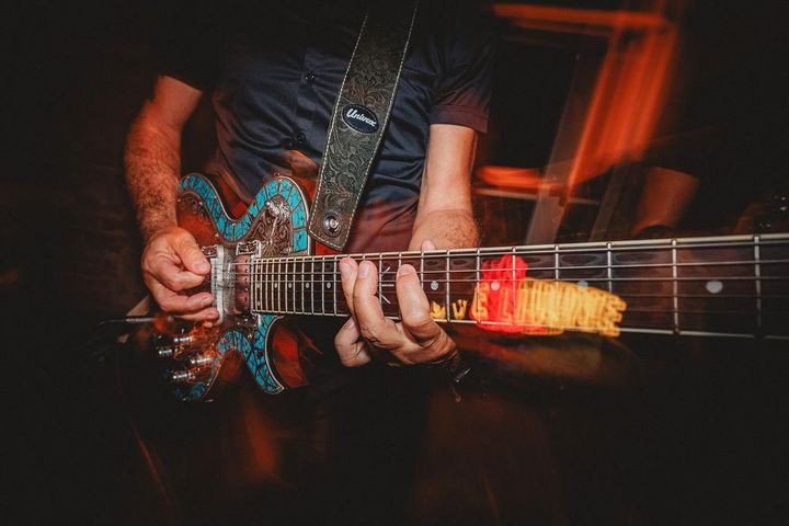 engager des musiciens avec livetonight ou linkaband