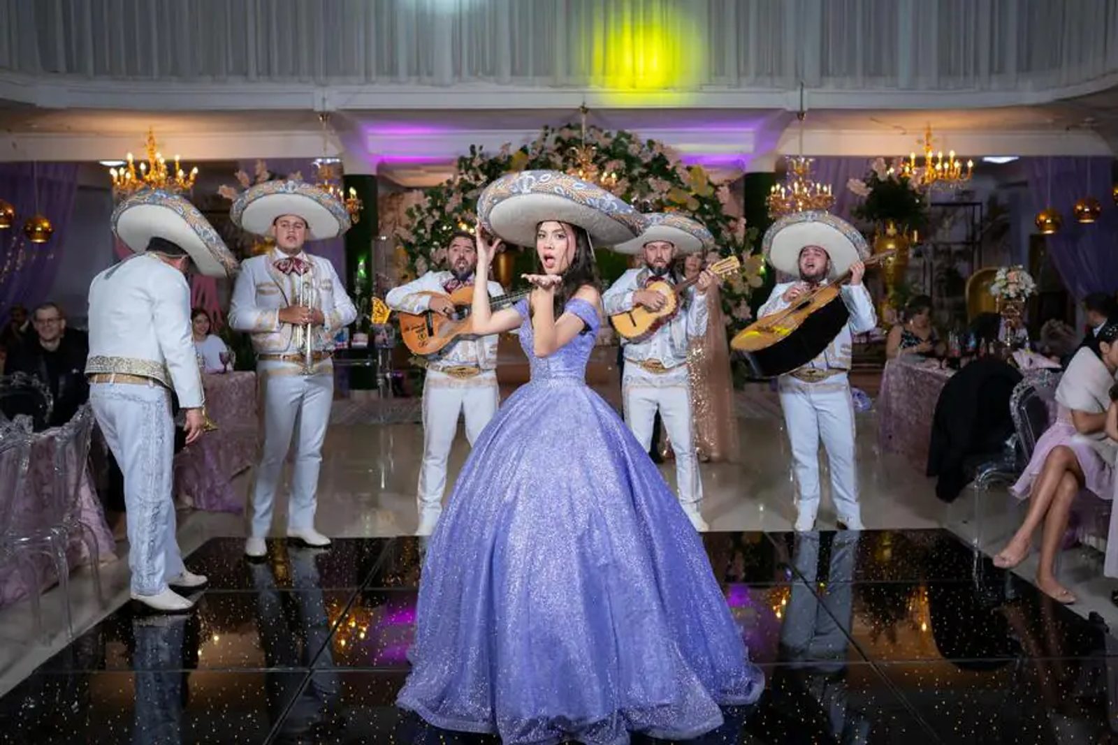 integrer la musique dans les faire-part de mariage